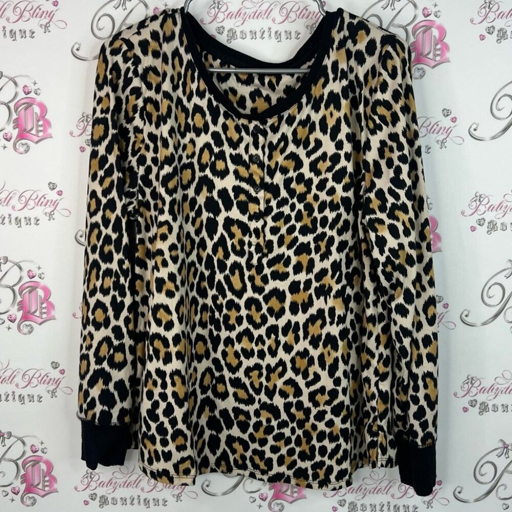 Top long sleeve cheetah Leopard Print animal print buttons Long Sleeve Top